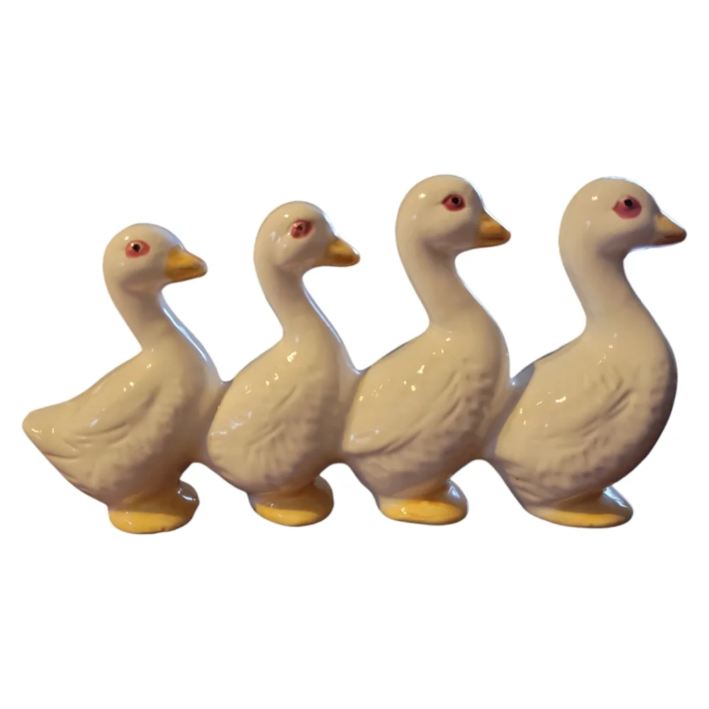 Vtg 4 In A Row Porcelain Geese Goose Duck